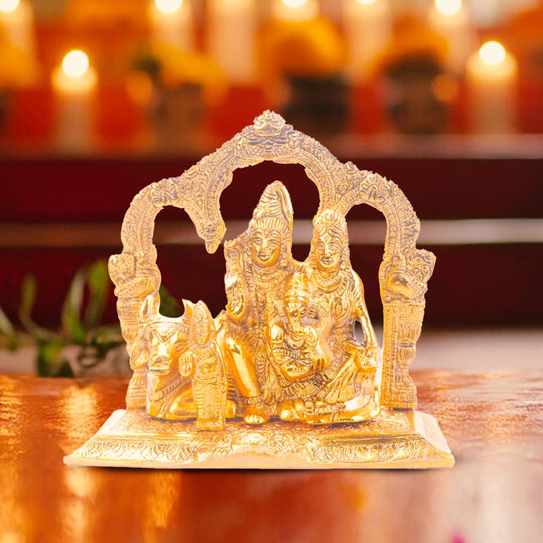 Devnidhii Shiv Parivar Mehrab in Gold Polish