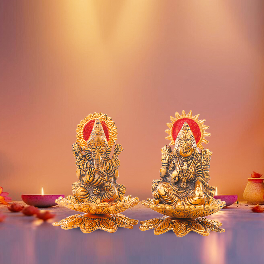 Devnidhii Laxmi, Ganesh Idol on Lotus Mehrab in Gold Polish