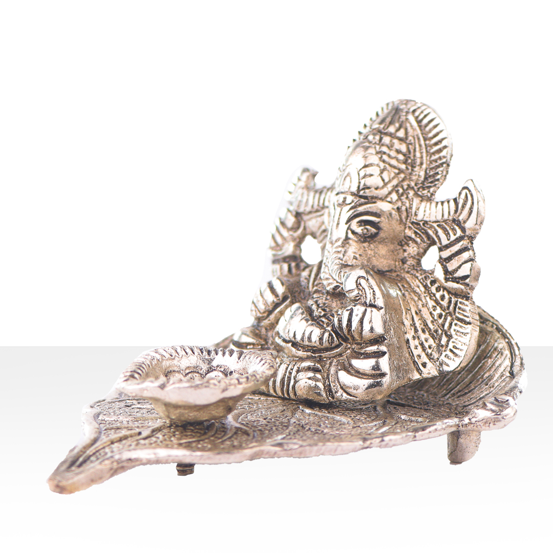 Devnidhii Diya Silver Plated Ganesh Ji on Peepal Leaf