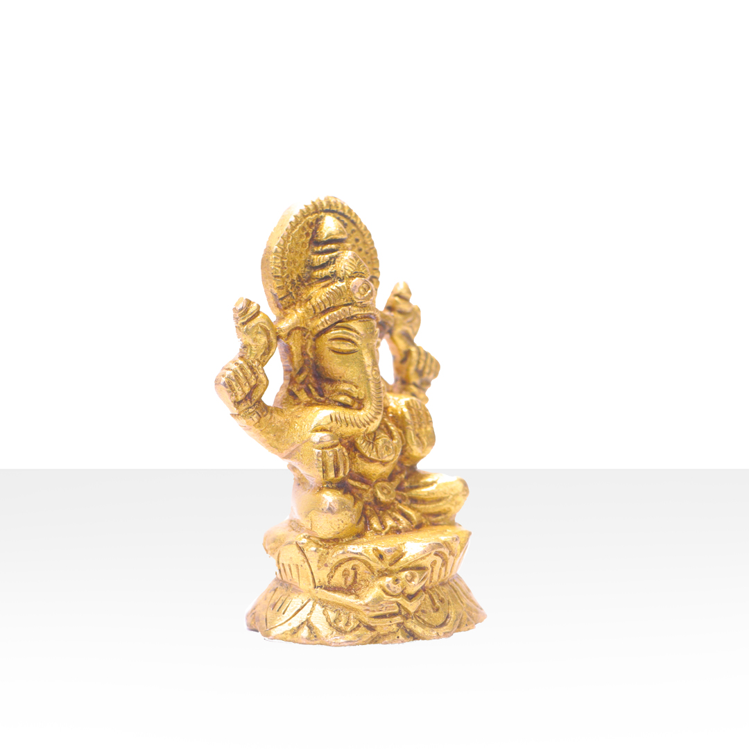 Devnidhii Ganesh Ji Brass Idol On Round Platform With Mukut