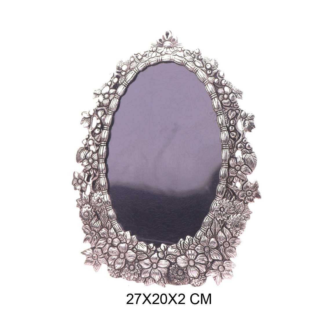 Devnidhii Photo Frame Silver Plated Oval Shape