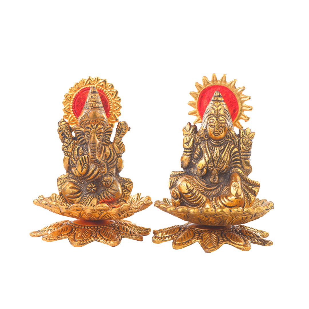Devnidhii Laxmi, Ganesh Idol on Lotus Mehrab in Gold Polish