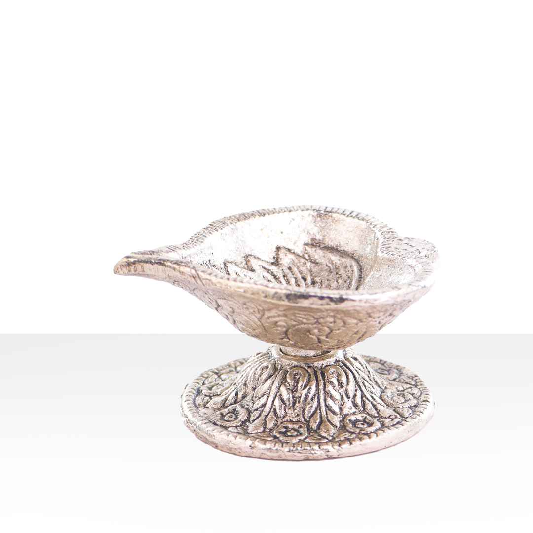 Devnidhii Diya Silver Plated Leaf Shape rratnaidhii
